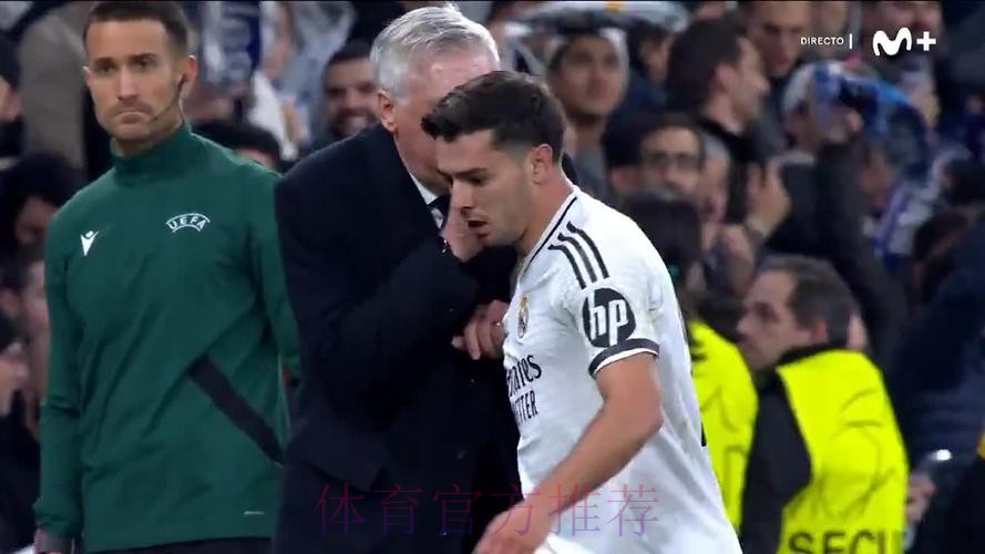 迪亚斯进球后对西蒙尼喊:昨天话挺多 现在说啊! 迪亚斯进球后对西蒙尼喊:昨天话挺多 现在说啊!